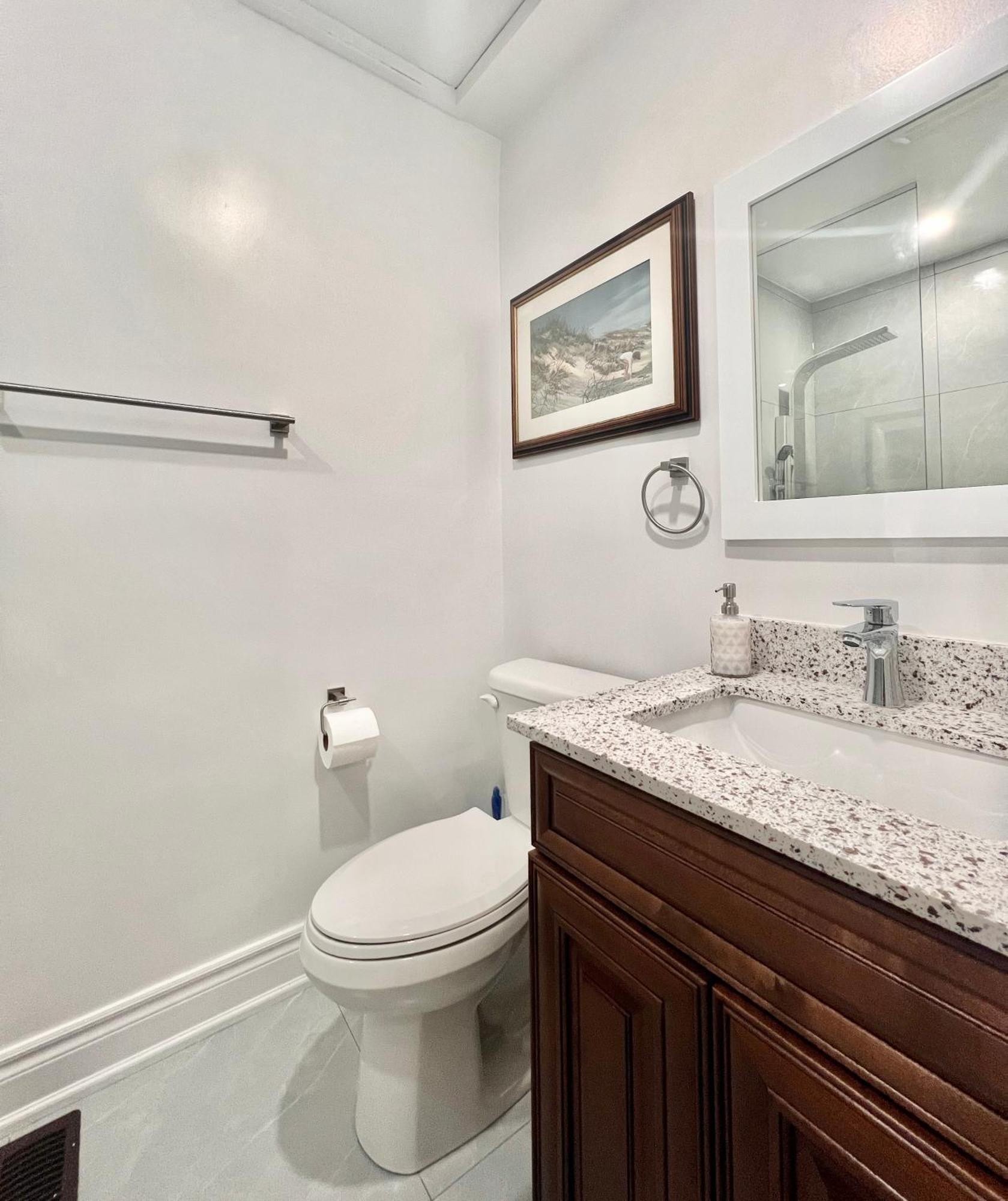 Upgraded Rooms With Bath 7-Min To Subway Near Downsview Rogers Stadium Toronto Esterno foto