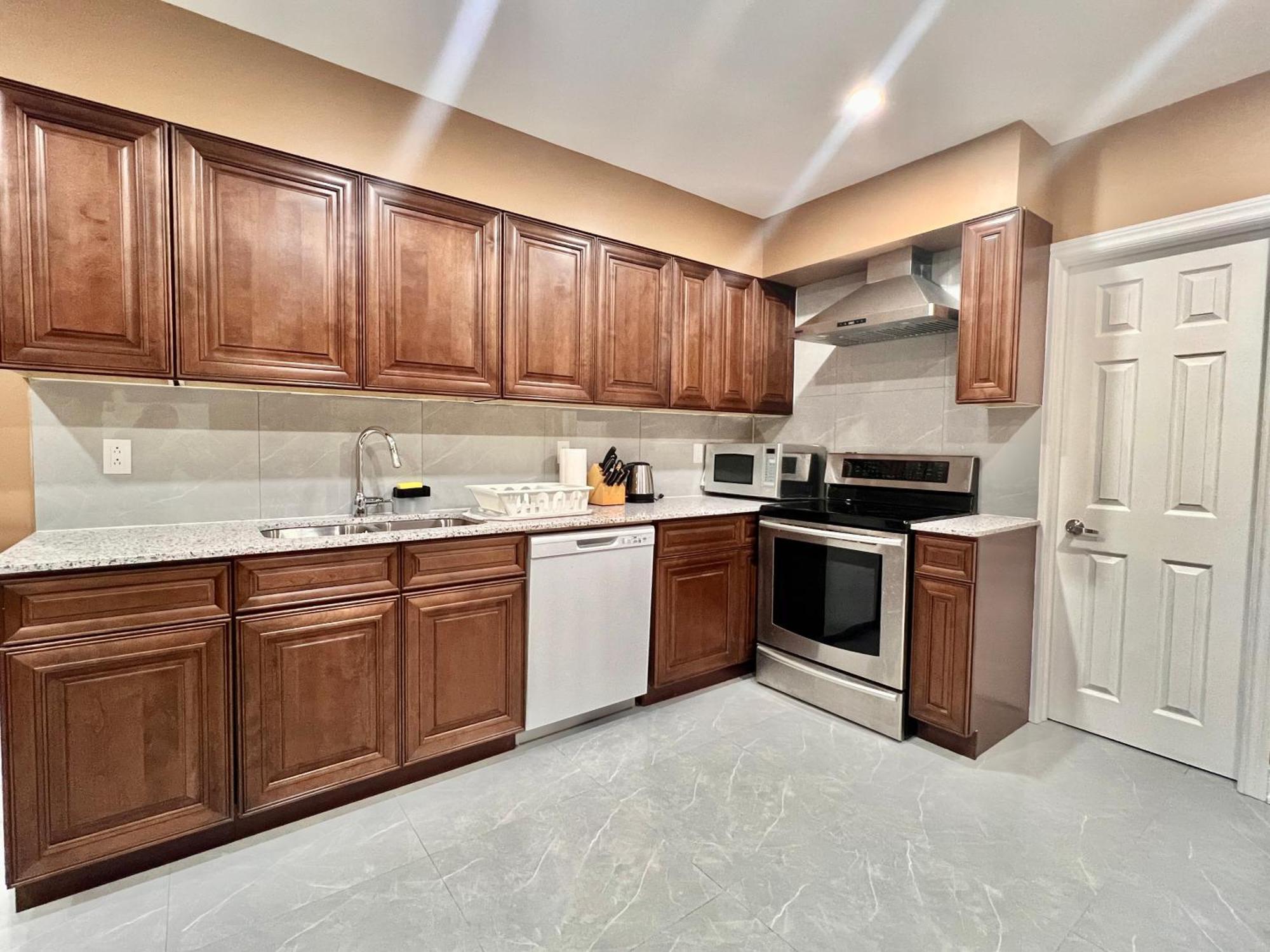 Upgraded Rooms With Bath 7-Min To Subway Near Downsview Rogers Stadium Toronto Esterno foto